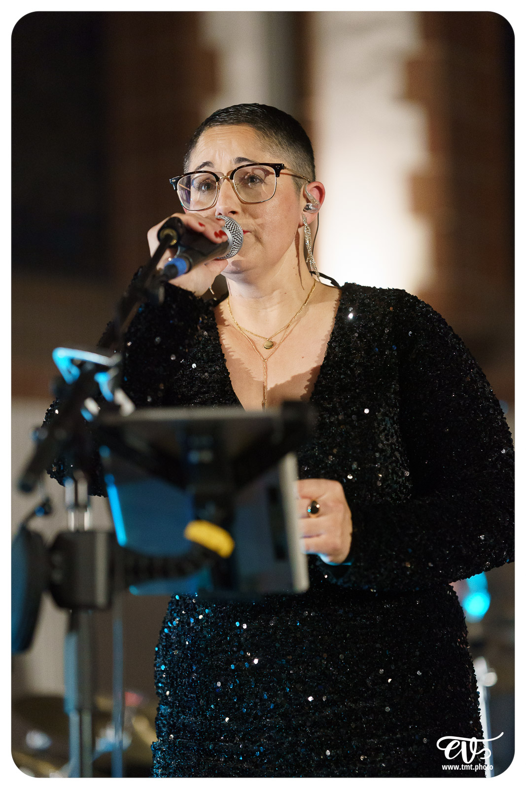 MAGALIE SARAH LÖFFLER AND THE BRASS 'N GROOVE BAND